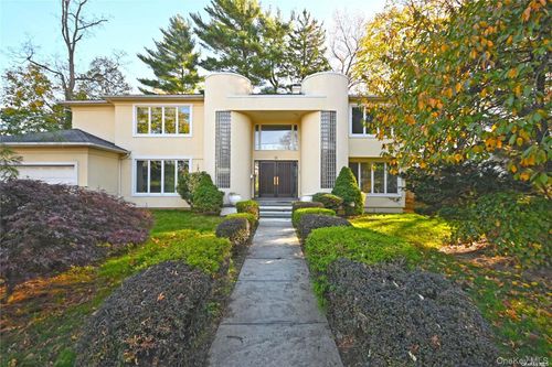 24 Warwick Rd, Great Neck, NY, 11023-2341 | Card Image
