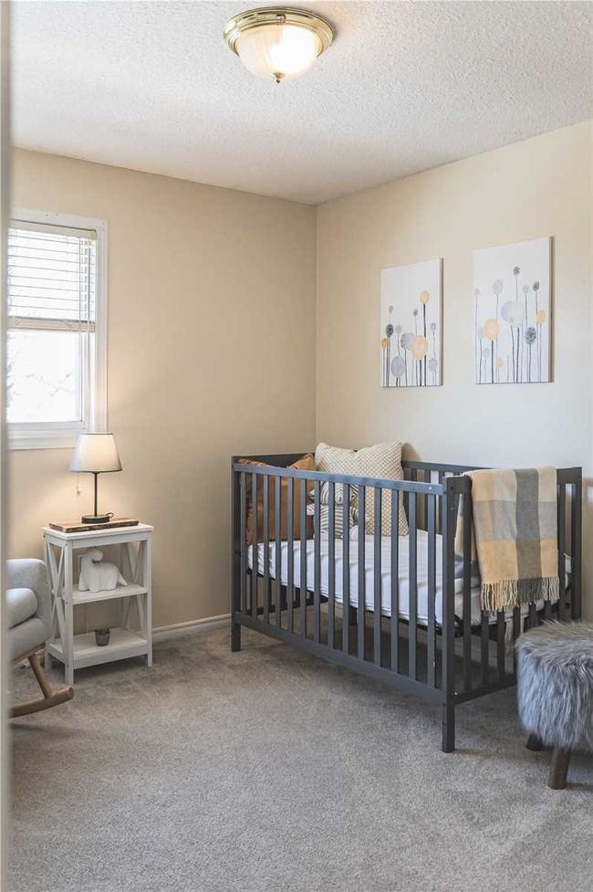 9 Crawford Cres, House attached with 3 bedrooms, 2 bathrooms and 3 parking in Cambridge ON | Image 25