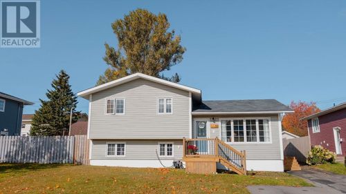 33 Kawaja Dr, Corner Brook, NL, A2H6R5 | Card Image