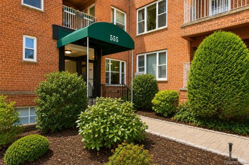 1i-555 Broadway, Hastings On Hudson, NY, 10706-1726 | Card Image