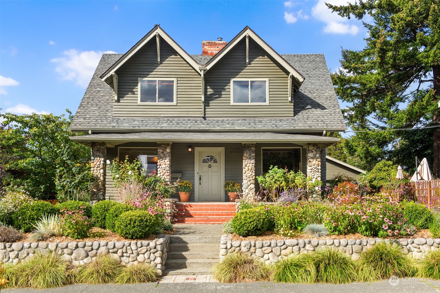Waite St, Seattle, WA 98116