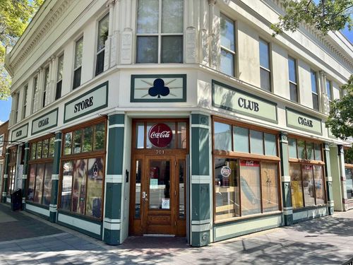 301 5 St S, Lethbridge, AB, T1J2B4 | Card Image