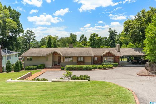 2225 Peacock Ln, Mountain Brk, AL, 35223-1709 | Card Image
