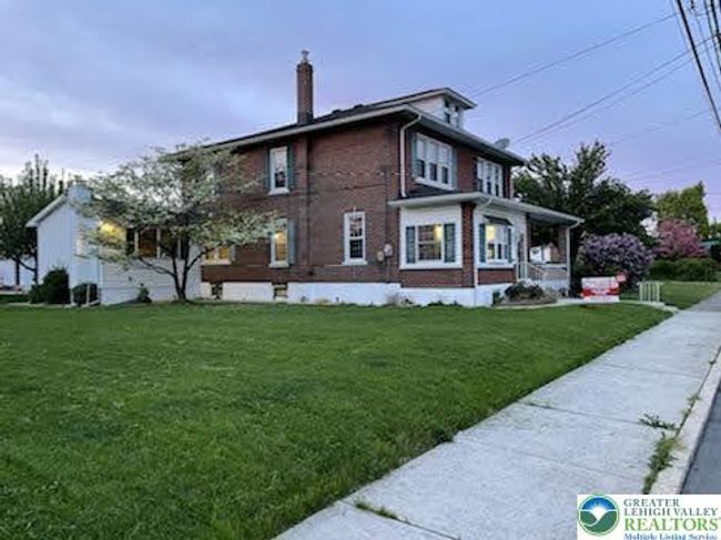 1108 Chestnut St, House other with 3 bedrooms, 3 bathrooms and null parking in Coplay PA | Image 18