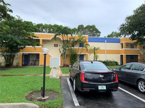 apt-203-183 Lakeview Dr, Weston, FL, 33326-2551 | Card Image