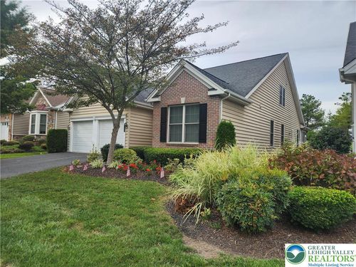 5560 Republic Way, Bethlehem, PA, 18017-9488 | Card Image