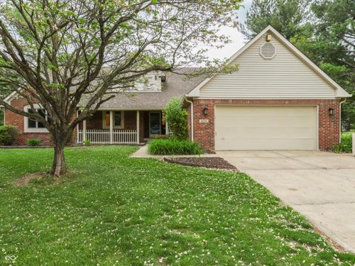 4124 Windsor Ct, Greenwood, IN, 46142-7201 | Card Image