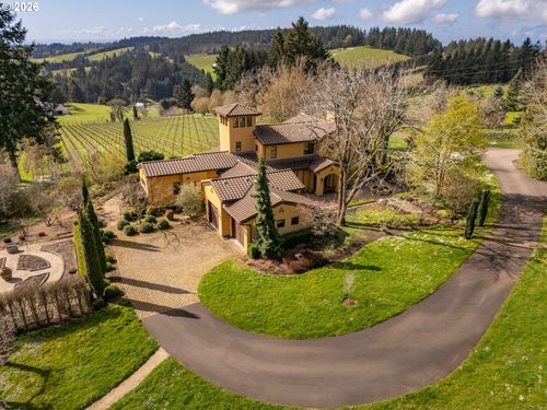 17001 Ne Fairview Dr, Dundee, OR, 97115-9188 | Card Image