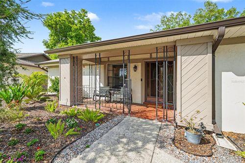 809 Rollingwood Ln, Valrico, FL, 33594-6659 | Card Image