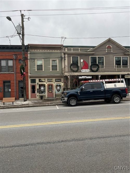 47 Main St, Camillus, NY, 13031-1036 | Card Image