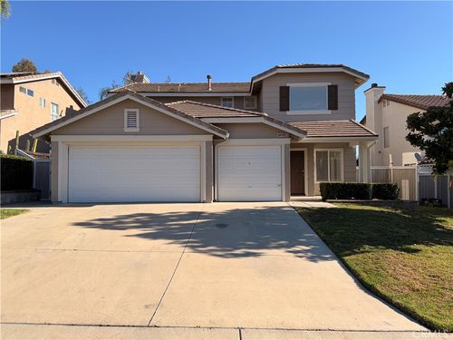 13514 Fairfield Dr, Corona, CA, 92883-6631 | Card Image