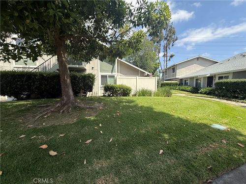 2713 W Northwood, Santa Ana, CA, 92704-5460 | Card Image
