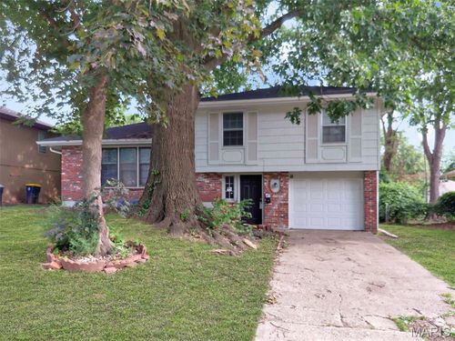 7707 E 118th Ter, Kansas City, MO, 64134-3945 | Card Image