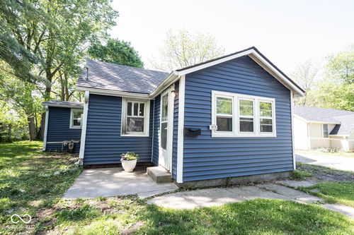 1915 Mulberry St, Noblesville, IN, 46060-3127 | Card Image