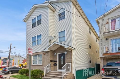 3-495 Catherine St, Elizabeth, NJ, 07201-2276 | Card Image