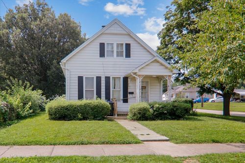 1212 W Chestnut St, Bloomington, IL, 61701-2606 | Card Image