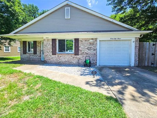 2813 Squire Ct, Chesapeake, VA, 23323-2924 | Card Image