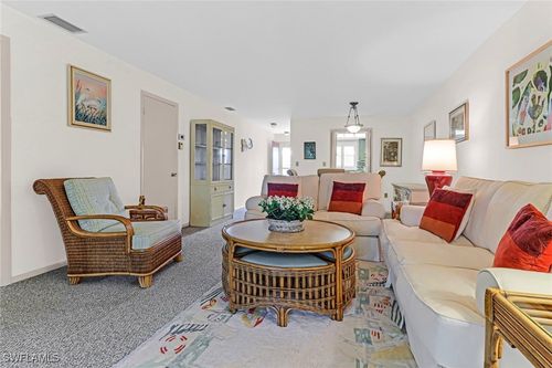 a10-300 Valley Stream Dr, NAPLES, FL, 34113-4157 | Card Image