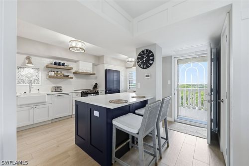 602-5501 Heron Point Dr, NAPLES, FL, 34108-2809 | Card Image