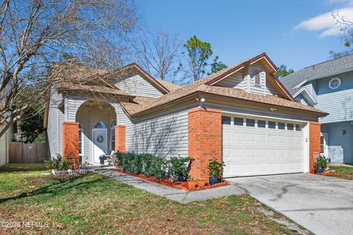 8051 Copperfield Cir N, Jacksonville, FL, 32244-6475 | Card Image