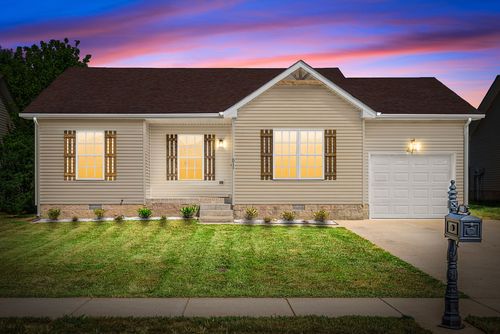 511 Fox Trot Dr, Clarksville, TN, 37042-6487 | Card Image