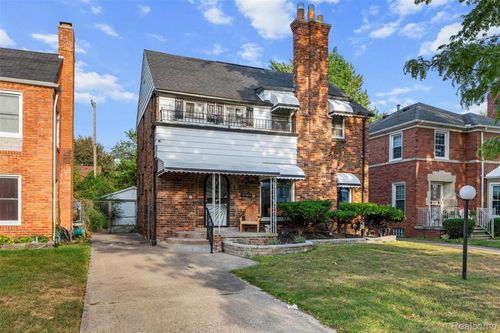 18468 Santa Barbara Dr, Detroit, MI, 48221-2148 | Card Image
