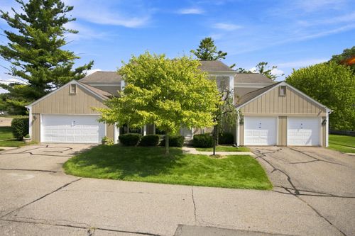 1285 Lamplighter Ln, Rochester Hills, MI, 48306-4239 | Card Image