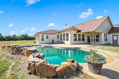 262 Pecan Valley Court, House other with 4 bedrooms, 3 bathrooms and null parking in Sherman TX | Image 3