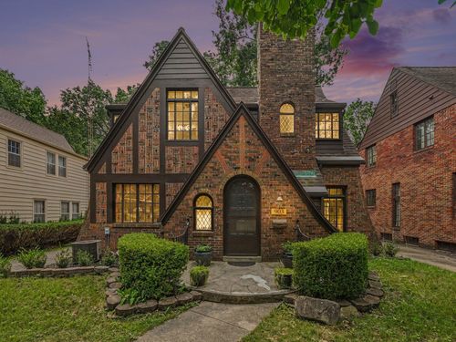 903 Briarcliff Road, Jackson, MI, 49203 | Card Image