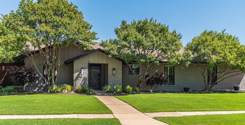 3141 Palmdale Cir, Farmers Branch, TX, 75234-3716 | Card Image