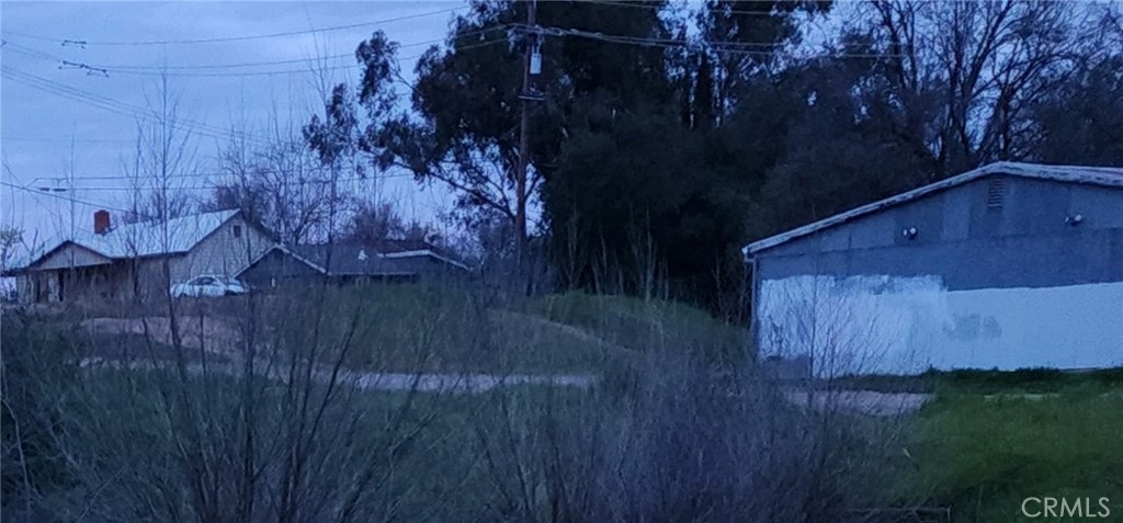 Land in Red Bluff 5