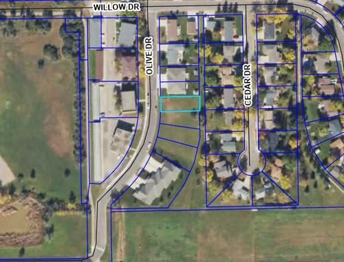 1614 Olive Dr, ABERDEEN, SD, 57401-1131 | Card Image