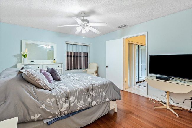 203 - 4689 Lucerne Lakes Blvd, Condo with 2 bedrooms, 2 bathrooms and null parking in LAKE WORTH FL | Image 13