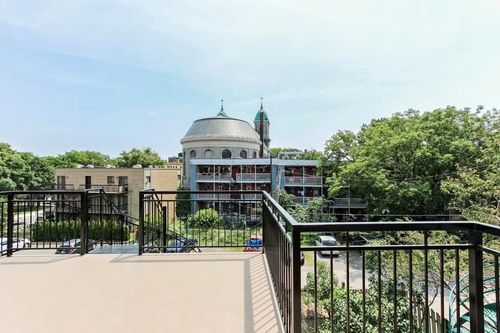 2476 Rue Coursol, Montréal (Le Sud-Ouest), QC, H3J1E1 | Card Image