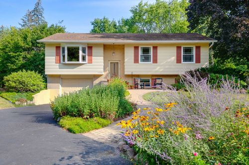 15396 W Clover Ln, Libertyville, IL, 60048-5108 | Card Image