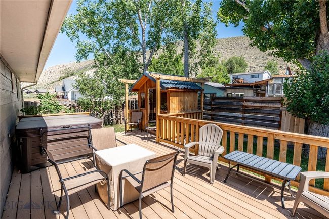 Deck | Image 36