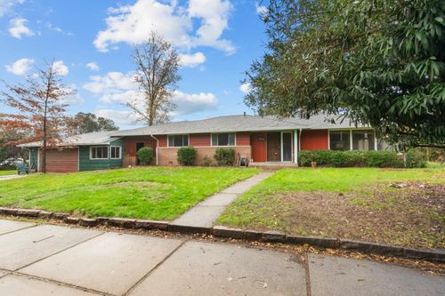 6750 Lakeview Dr, Carmichael, CA, 95608-2052 | Card Image