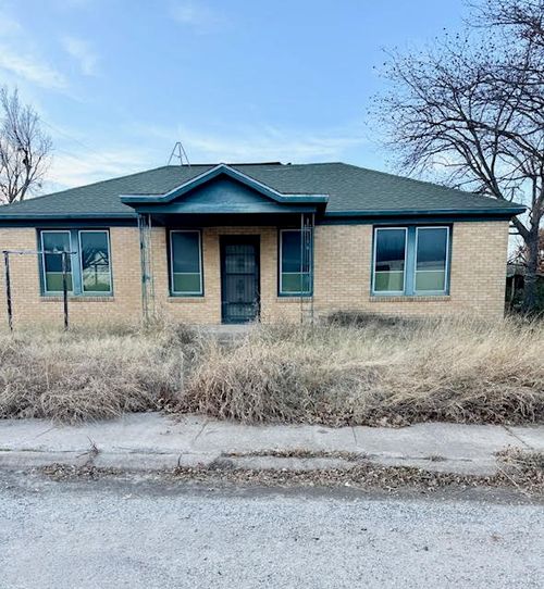 211 Austin St, Ranger, TX, 76470 | Card Image