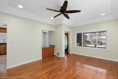 23457 Easterling Ave, Hazel Park, MI, 48030-1470 | Card Image