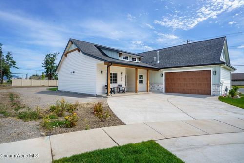 2005 E Mykal Ct, Post Falls, ID, 83854-4312 | Card Image