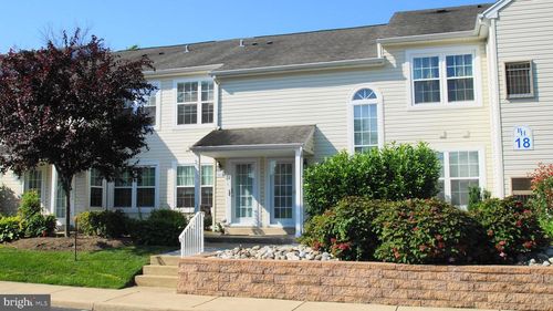 18010 Beacon Hill Dr, HOLLAND, PA, 18966-5322 | Card Image