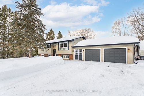 2477 Old Fort Rd, Midland, ON, L4R4K3 | Card Image