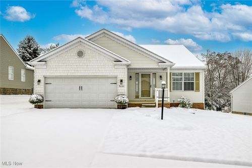 9234 Forest Trail Ave Nw, Massillon, OH, 44647-1276 | Card Image