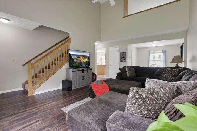 8537 Wildomar Ave, House other with 3 bedrooms, 3 bathrooms and null parking in Reynoldsburg OH | Image 9