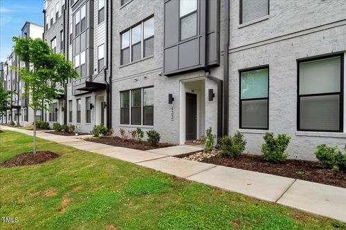 100-433 Wait Ave, Wake Forest, NC, 27587-2725 | Card Image