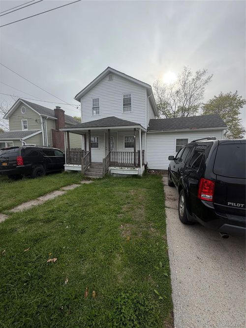 420 Taylor Avenue, Brookhaven, NY, 11772 | Card Image