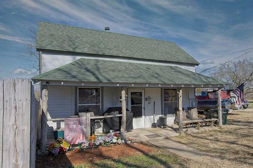 307 E Logan St, Jerico Springs, MO, 64756-2529 | Card Image