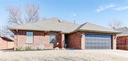 2401 Santa Fe Circle, Edmond, OK, 73012 | Card Image