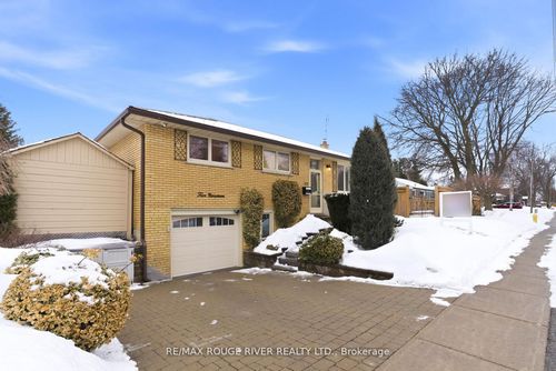 419 Cochrane St, Whitby, ON, L1N5J6 | Card Image