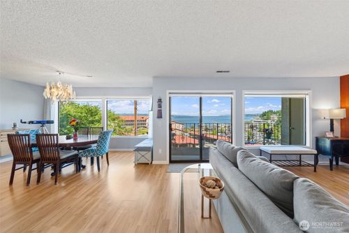 apt-102-28313 Redondo Way S, Des Moines, WA, 98198-8256 | Card Image